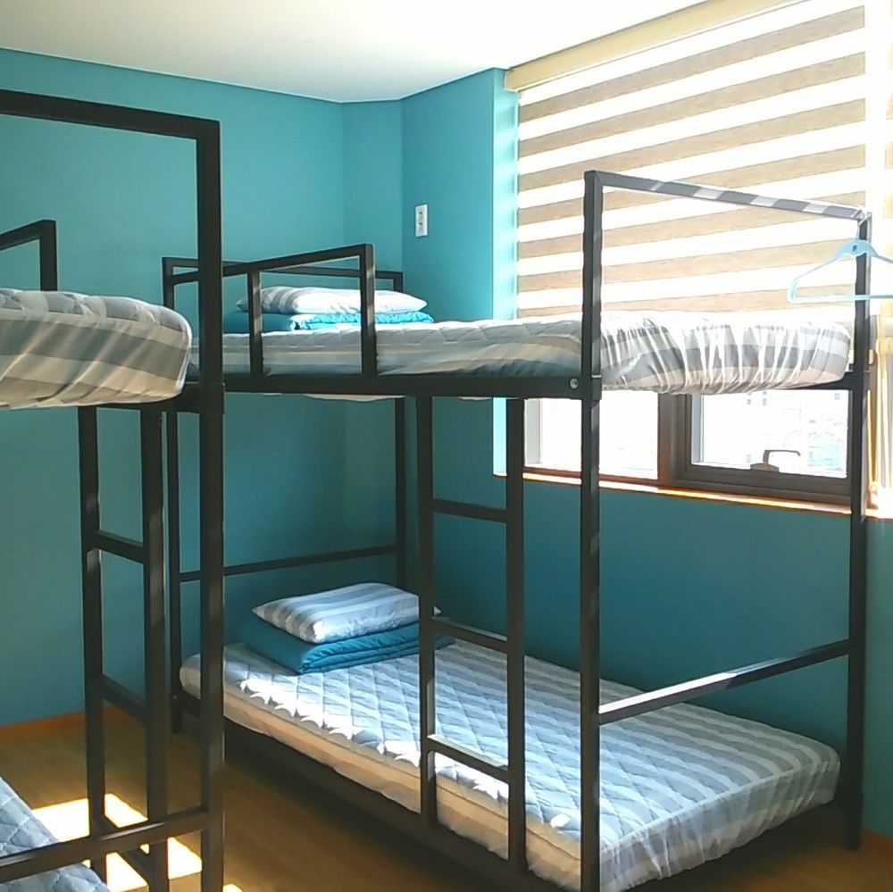1004 Hostel Guesthouse Yeosu Bagian luar foto